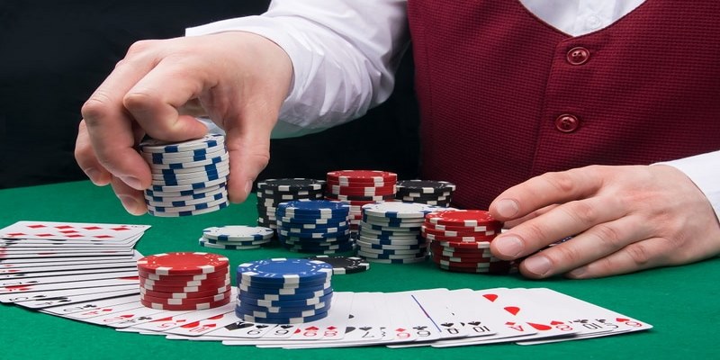 Luật chơi Poker Kuwin cơ bản cho người mới bắt đầu